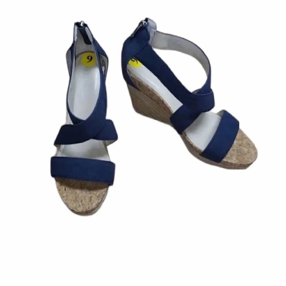 ADRIENNE VITTADINI NAVY BLUE STRAPPY ESPADRILLES, SIZE 9 - NEW